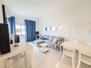 Piso en venta en Playa de la Fontanilla en Marbella