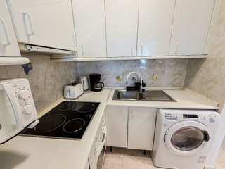 Piso en venta en Playa de la Fontanilla en Marbella