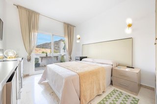 Piso en venta en Los Naranjos - Las Brisas en Marbella