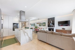 Piso en venta en Los Naranjos - Las Brisas en Marbella