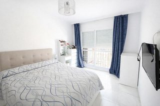 Piso en venta en Los Naranjos - Las Brisas en Marbella