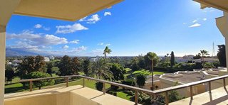 Piso en venta en Paraíso - Atalaya- Benamara en Estepona
