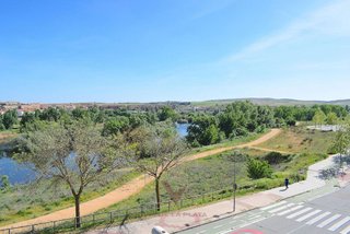 Dúplex en venta en Hospitales - Campus en Salamanca