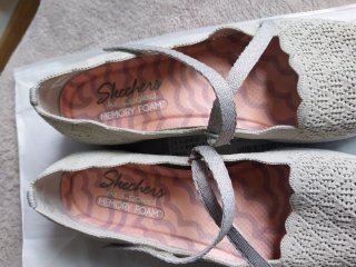 Skechers Beige/Gris Bailarinas Mujer