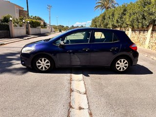 Toyota Auris 2012