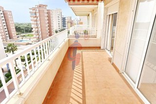 Piso en venta en Puerto Deportivo en Guardamar del Segura