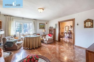 Chalet en venta en Ogíjares