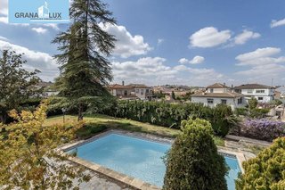 Chalet en venta en Ogíjares
