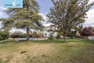 Chalet en venta en Ogíjares