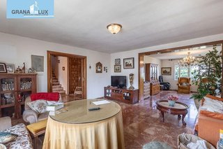 Chalet en venta en Ogíjares