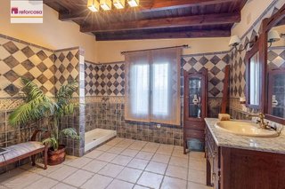 Chalet en venta en Zubia (La)