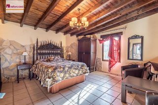 Chalet en venta en Zubia (La)