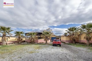 Chalet en venta en Zubia (La)