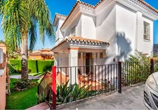 Chalet en venta en Hipódromo - Cerrado del Águila en Mijas
