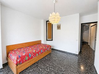 Casa adosada en venta en Yecla