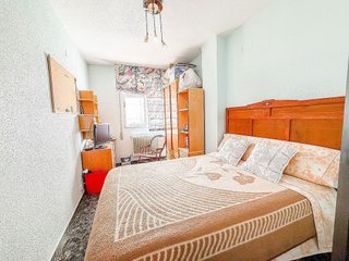 Casa adosada en venta en Yecla