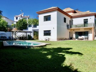 Chalet en venta en Montequinto en Dos Hermanas