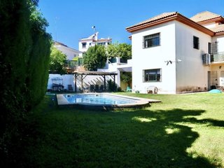 Chalet en venta en Montequinto en Dos Hermanas