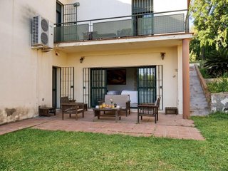 Chalet en venta en Montequinto en Dos Hermanas