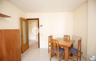 Piso en venta en Creu de la Mà - Rally sud en Figueres