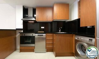 Piso en venta en Port Esportiu - Puig Rom - Canyelles en Roses