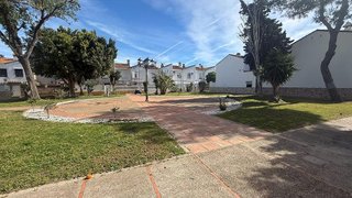 Casa adosada en venta en La Banda - Campo de Fútbol en Chiclana de la Frontera