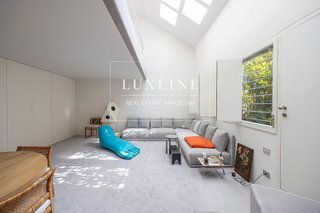 Casa adosada en venta en La Nova Esquerra de l'Eixample en Barcelona