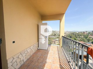 Chalet en venta en Sant Vicenç dels Horts