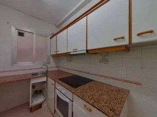 Piso en venta en El Camp de l'Arpa del Clot en Barcelona