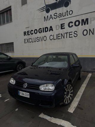 Volkswagen Golf 2004