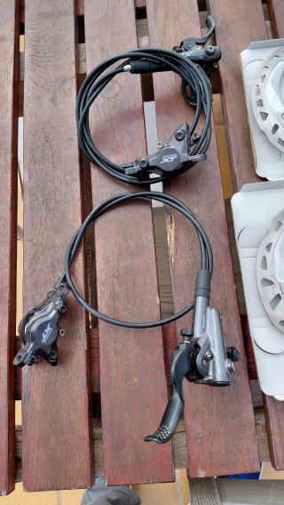 Frenos Hidráulicos Shimano XT M8100