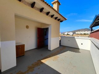 Casa adosada en venta en Cala de Finestrat en Finestrat
