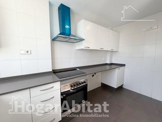 Casa adosada en venta en Benaguasil