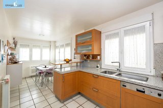 Chalet en venta en Zubia (La)