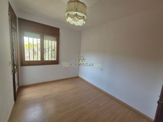 Chalet en venta en Vallirana