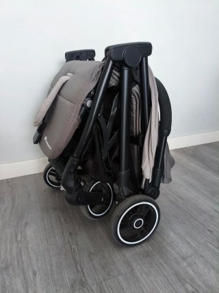 Silla de paseo Bebe Confort gris