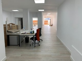 Local comercial en alquiler en Benalúa en Alicante