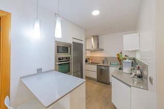 Piso en venta en La Font de la Guatlla en Barcelona