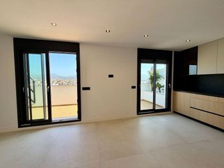 Ático en venta en Parque Mediterráneo - Santa Paula en Málaga