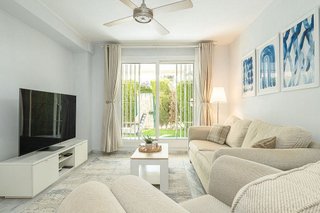 Piso en venta en Nueva Andalucía centro en Marbella