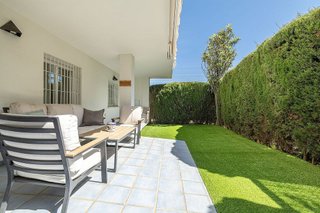 Piso en venta en Nueva Andalucía centro en Marbella