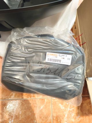 Maleta Yamaha XMAX Original, Soporte y Respaldo