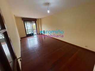 Piso en venta en Salvaterra de Miño
