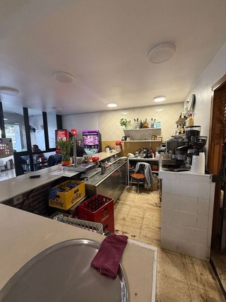 Bar en alquiler en Can Serra en Hospitalet de Llobregat, L´