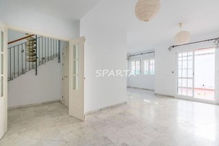 Casa adosada en venta en Espartinas