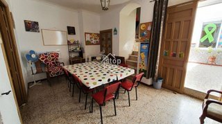 Casa en venta en Fernán-Núñez