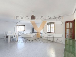 Chalet en venta en Griñón