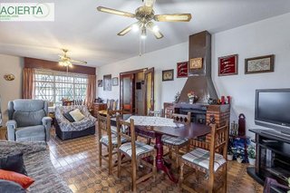 Chalet en venta en Cájar