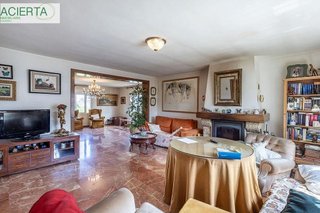 Chalet en venta en Ogíjares