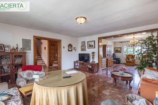 Chalet en venta en Ogíjares